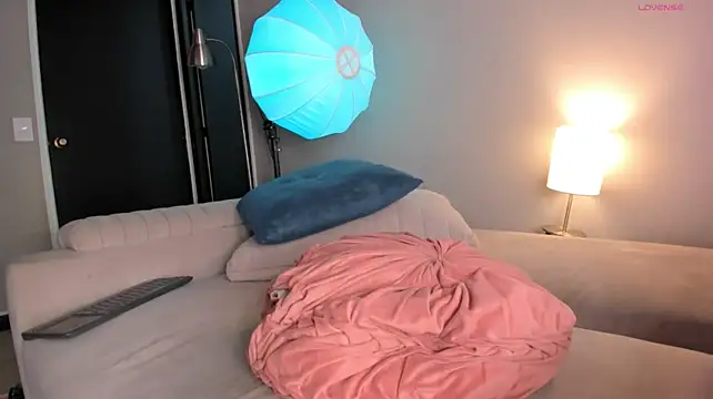 kitty_miaa webcam
