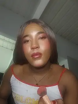 Lanna_big33 live cam on StripChat