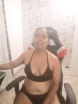 Zarinamoon webcam stripchat model stream image