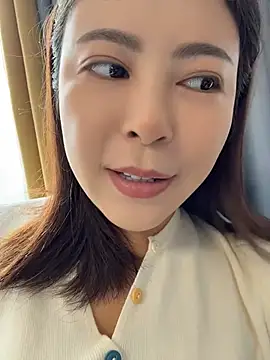 YaoYao8888 live cam on StripChat