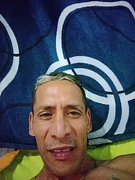 Elmono__1 live cam on StripChat