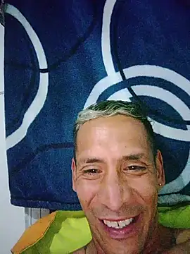 Elmono__1 live cam on StripChat