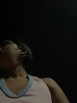 Broken_Latina_Whores_JE webcam