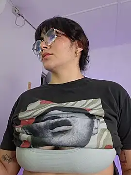Lia_flowers webcam