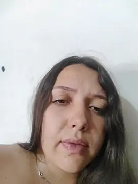 bella karoline