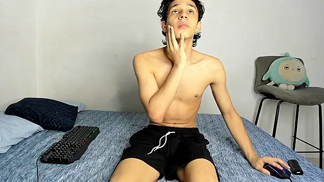 evanscollins live cam on StripChat