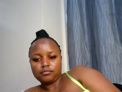 Sexybrii_ live cam on StripChat