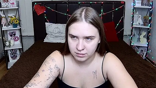 LauraHlot