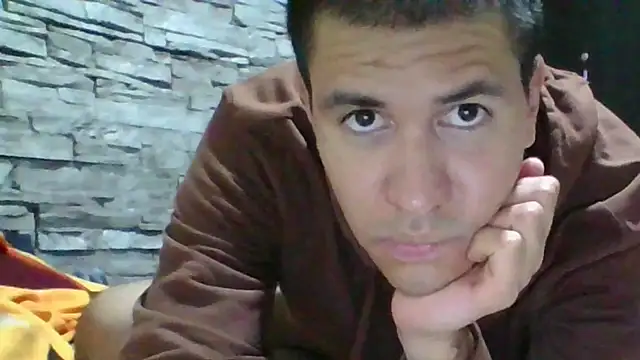Sexylatin64