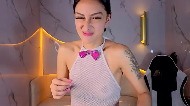 Tifany_Tx live cam on StripChat