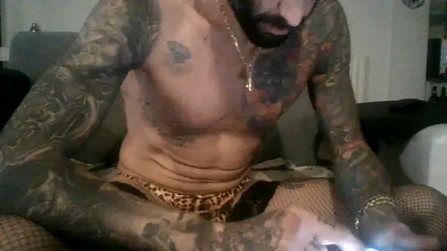 ilbadboy live cam on StripChat