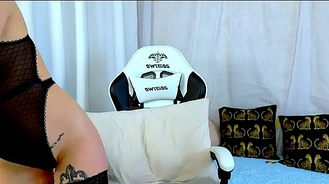 Lily_Daviss