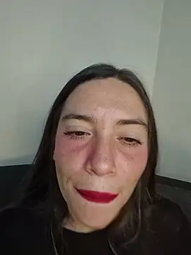 loveuu-bae live cam on StripChat