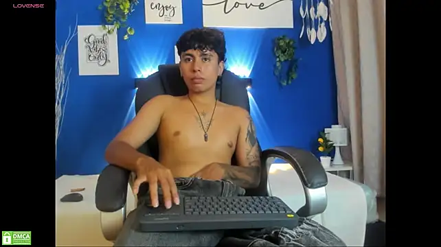 Jonnie-rodriguez webcam stripchat model stream image