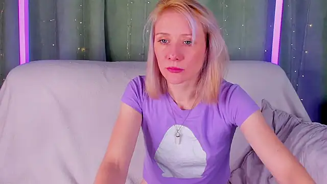 NikaBond webcam stripchat model stream image