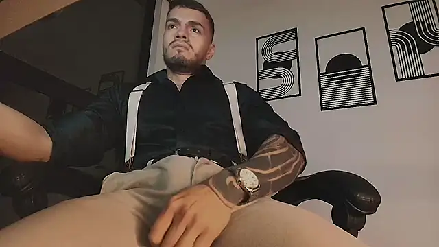 ALPHA_DOMINUS_ live cam on StripChat