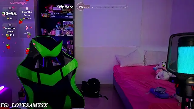 Lovelyamyy webcam stripchat model stream image