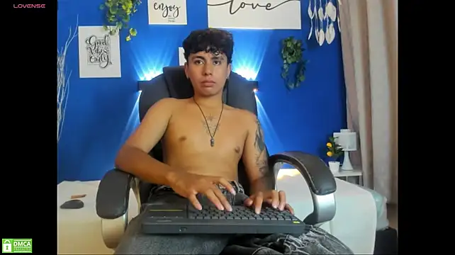 Jonnie-rodriguez webcam stripchat model stream image