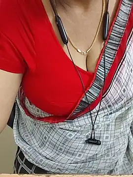 Tamil-ranjitha07 live cam on StripChat