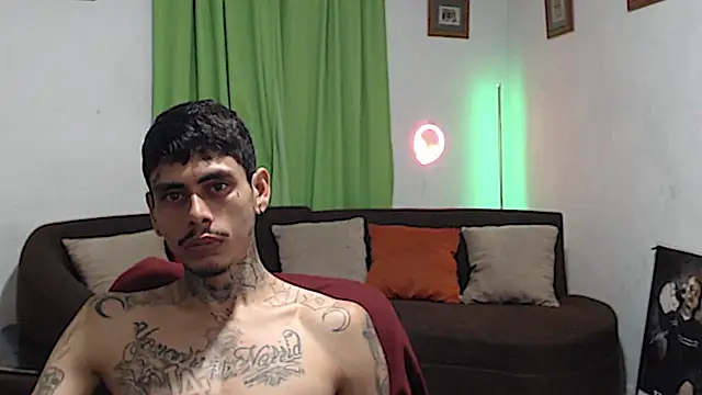 alpha_zom