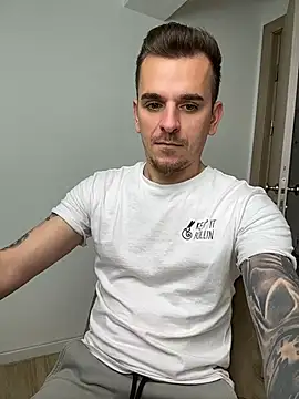 Huge_cock22cm