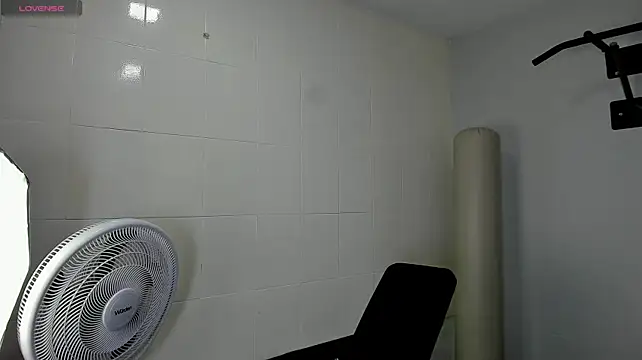 Theo_BossX webcam stripchat model stream image