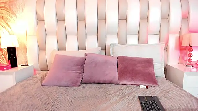 luna_keller
