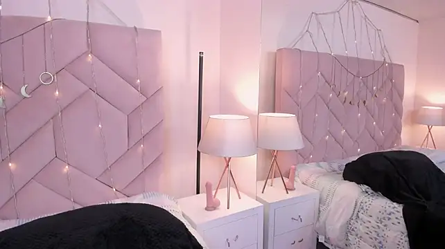 Nina_Thomps live sex cam