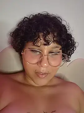 Nyx_w live cam preview