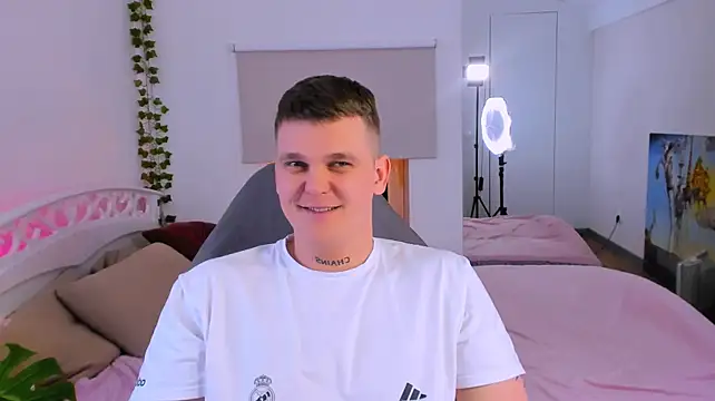 HotVanee