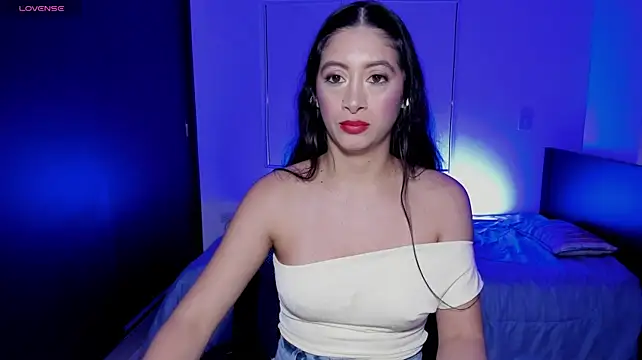 MeganWhite3
