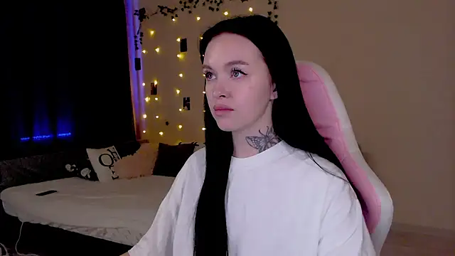 Naughty_Mable