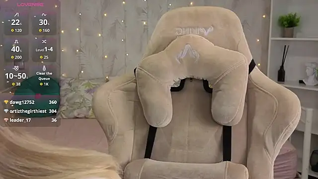 Shy_Polly