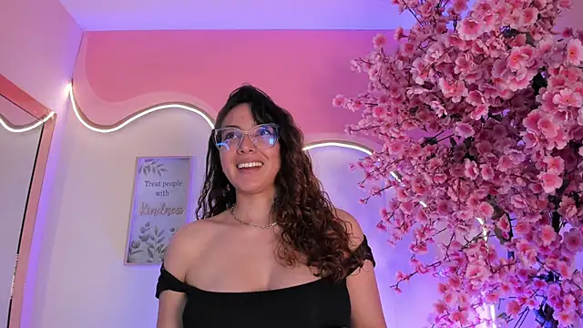 VeronicaJonesss_