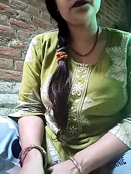 Babydoll143_indian webcam stripchat model stream image
