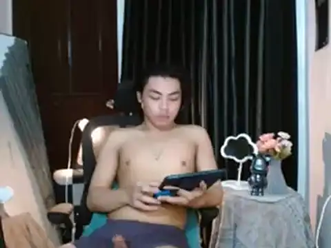 UrKawasaki live cam on StripChat