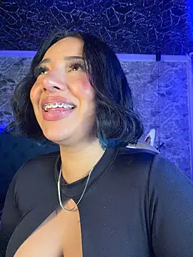 Show de webcam ao vivo com Scarlett-LS - Brinquedos Lovense interativos disponíveis