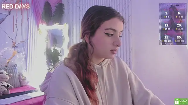 Naomy_tay1