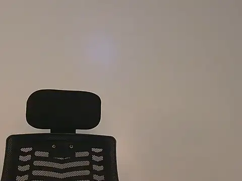 Cocoaauara webcam stripchat model stream image