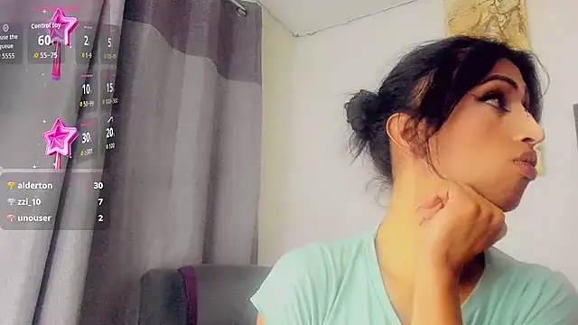 Hilary_Rodriguez_ live cam preview