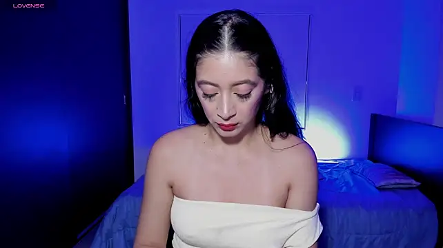 MeganWhite3