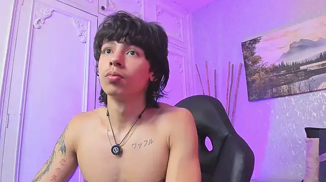 Tyler_durten live cam on StripChat