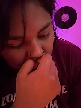 miacanela_xo