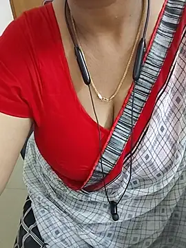 Tamil-ranjitha07 live cam on StripChat