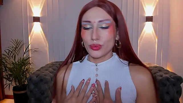 auravg live cam on StripChat