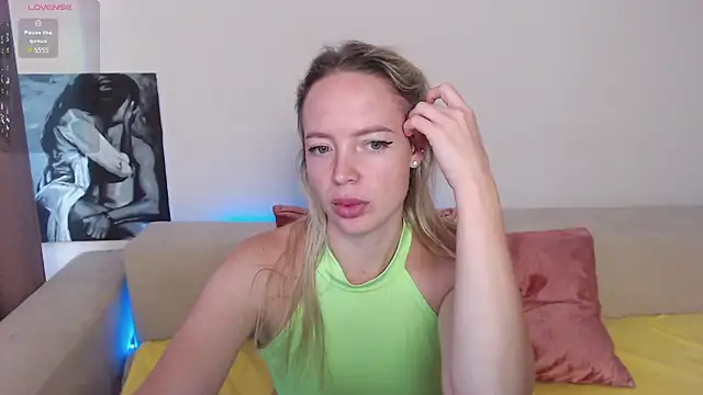 Mila_stefani live cam on StripChat