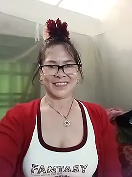 EmthichXyx webcam stripchat model stream image