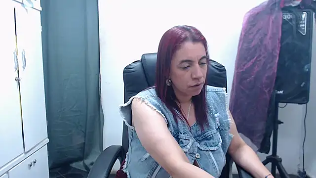 LAURA_CRAIZY live cam preview