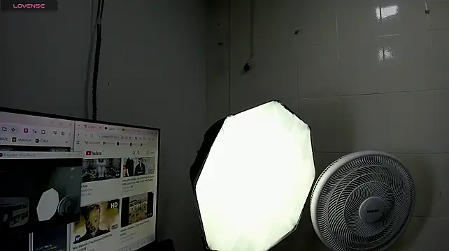 Theo_BossX webcam stripchat model stream image