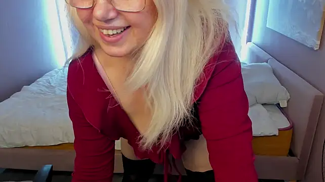 Hella_Fabel